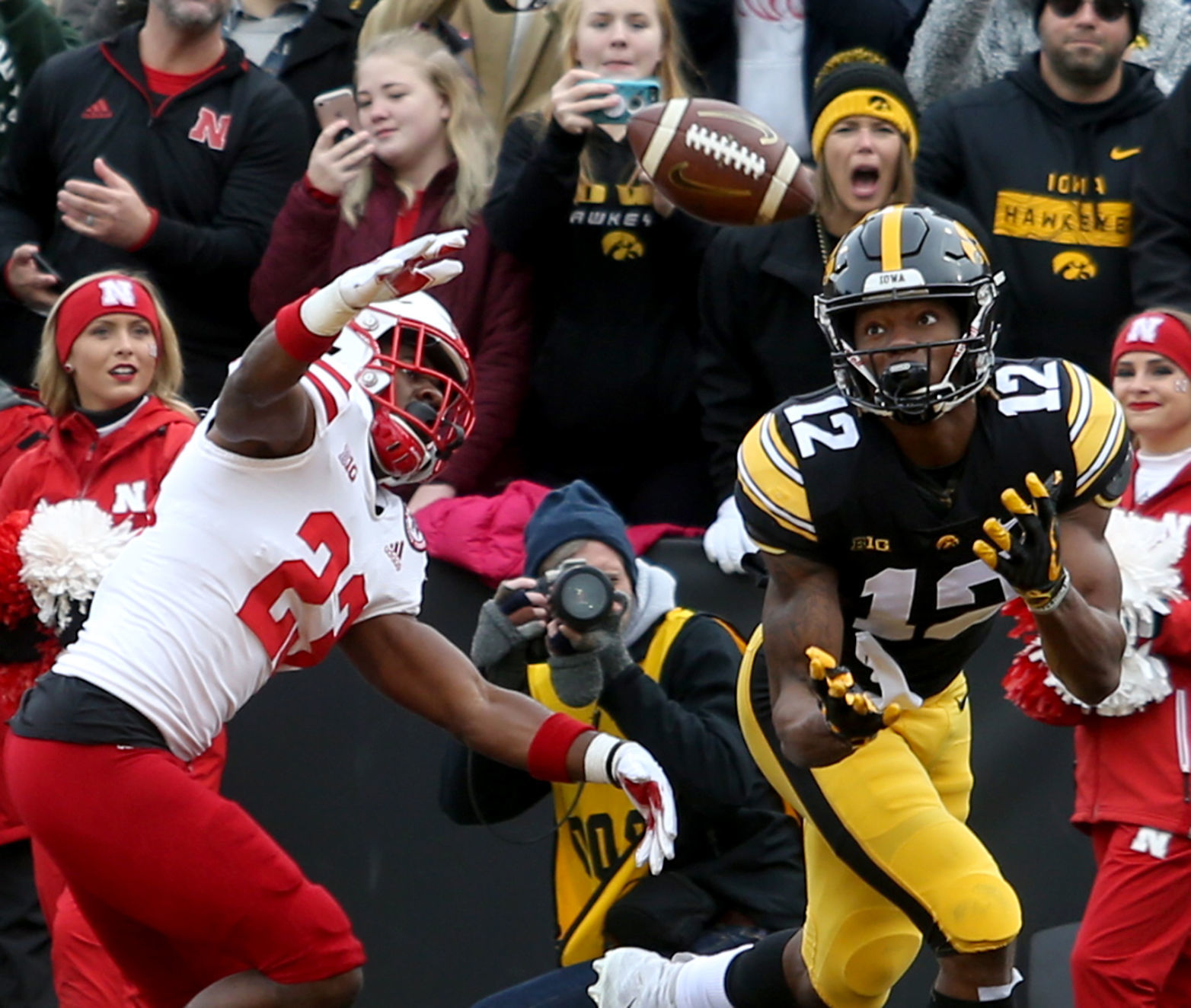 112318-Iowa-Football-002